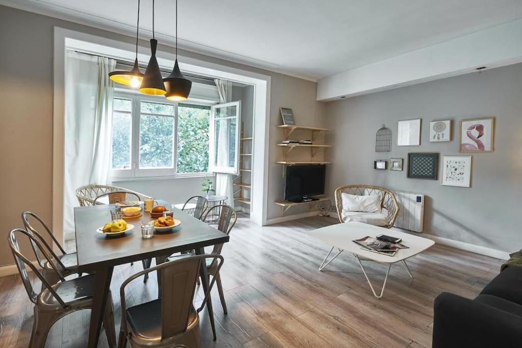 Magnificent 4 Bedroom Apartment In Eixample Barcelona Eksteriør bilde
