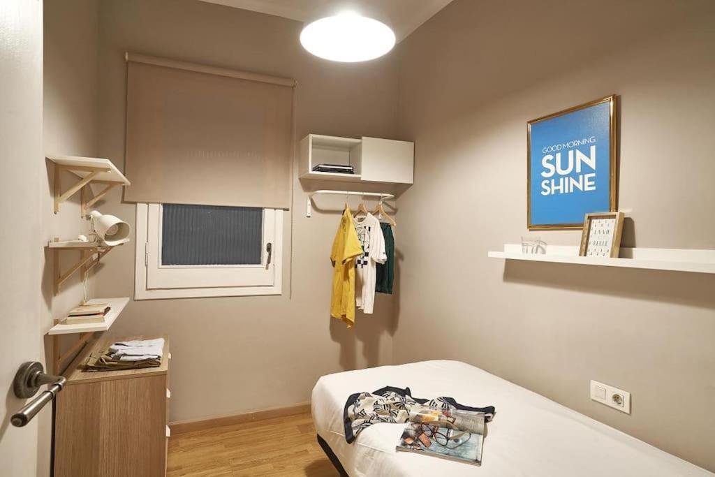 Magnificent 4 Bedroom Apartment In Eixample Barcelona Eksteriør bilde