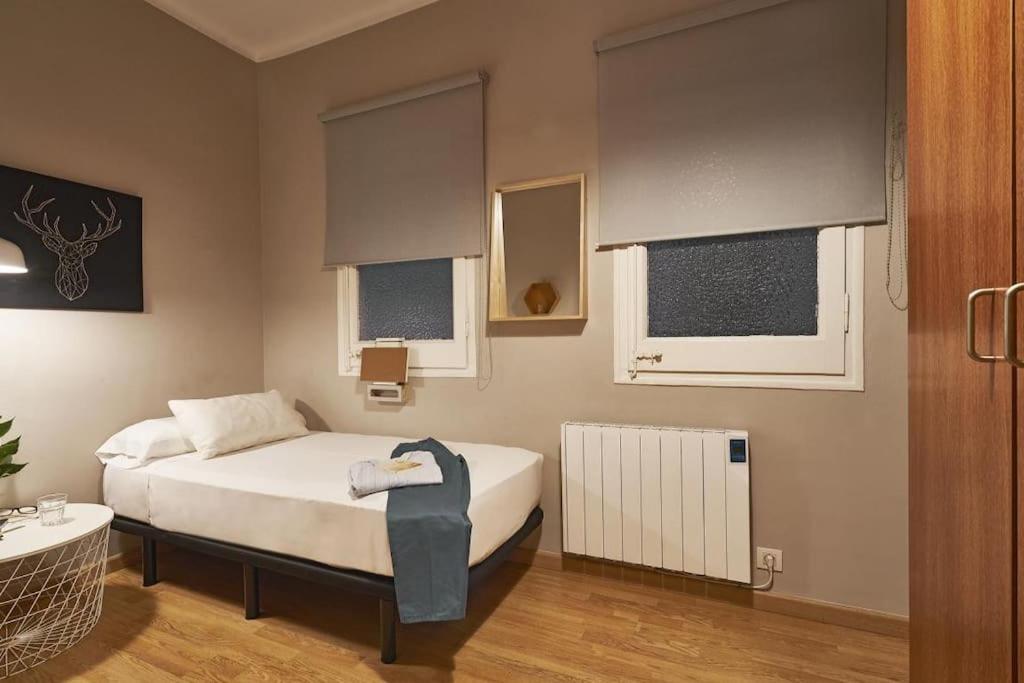Magnificent 4 Bedroom Apartment In Eixample Barcelona Eksteriør bilde