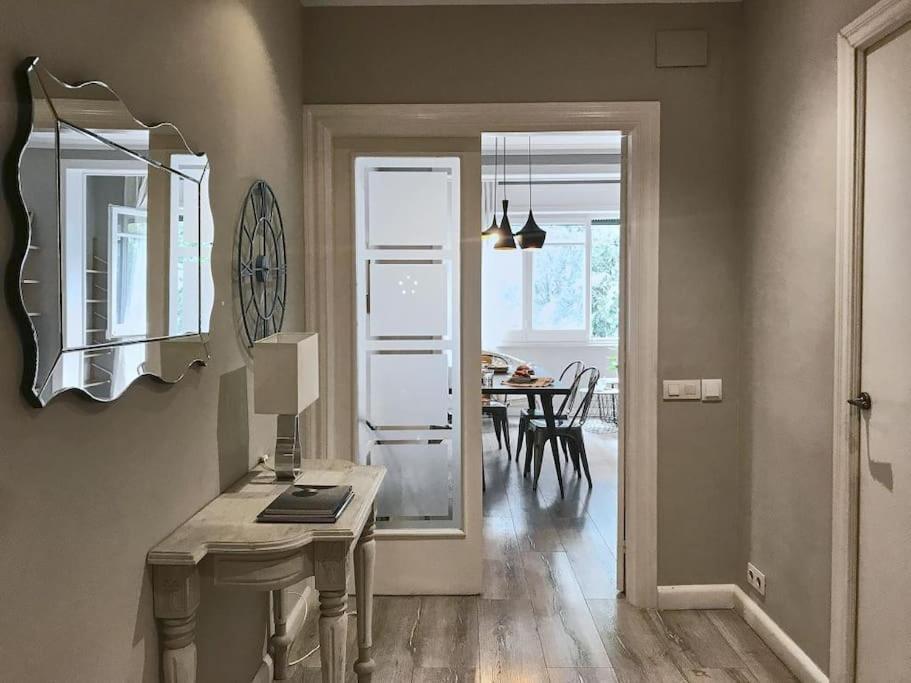 Magnificent 4 Bedroom Apartment In Eixample Barcelona Eksteriør bilde