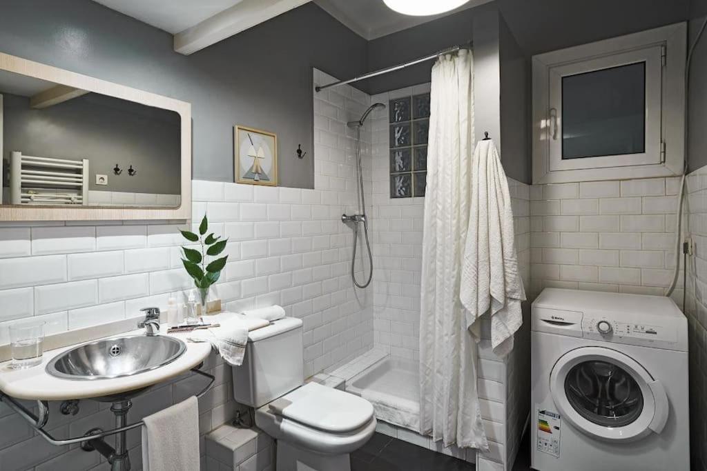 Magnificent 4 Bedroom Apartment In Eixample Barcelona Eksteriør bilde