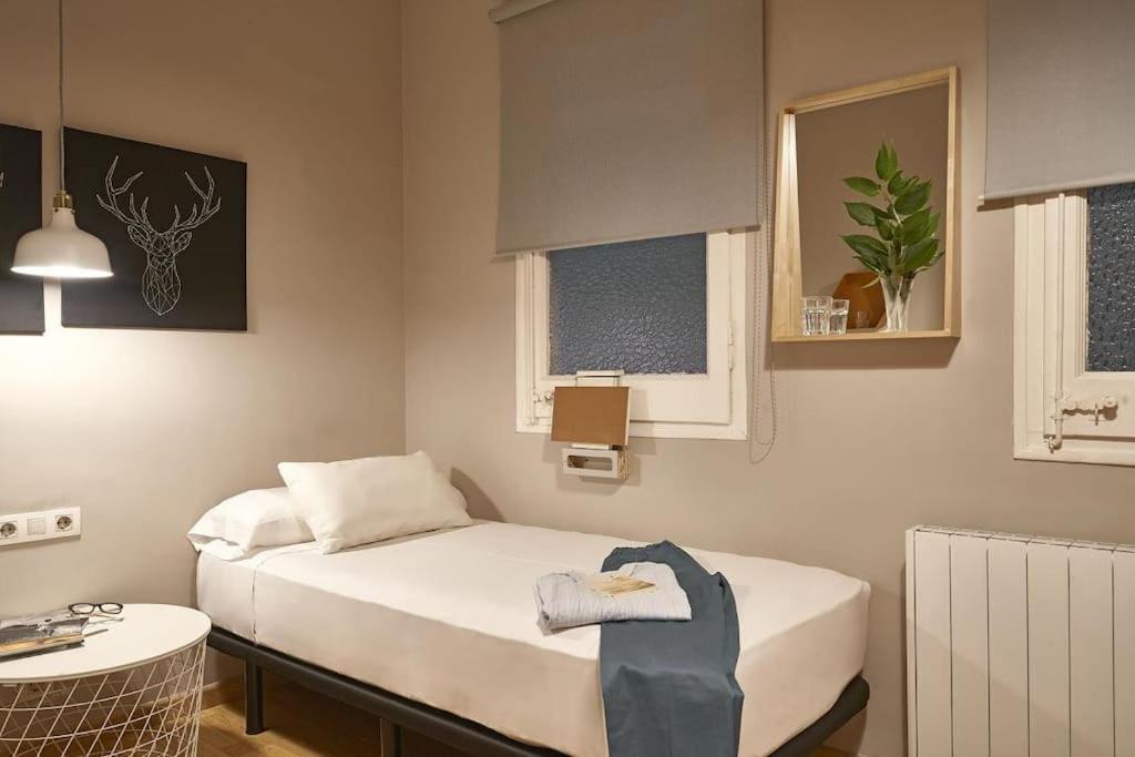 Magnificent 4 Bedroom Apartment In Eixample Barcelona Eksteriør bilde